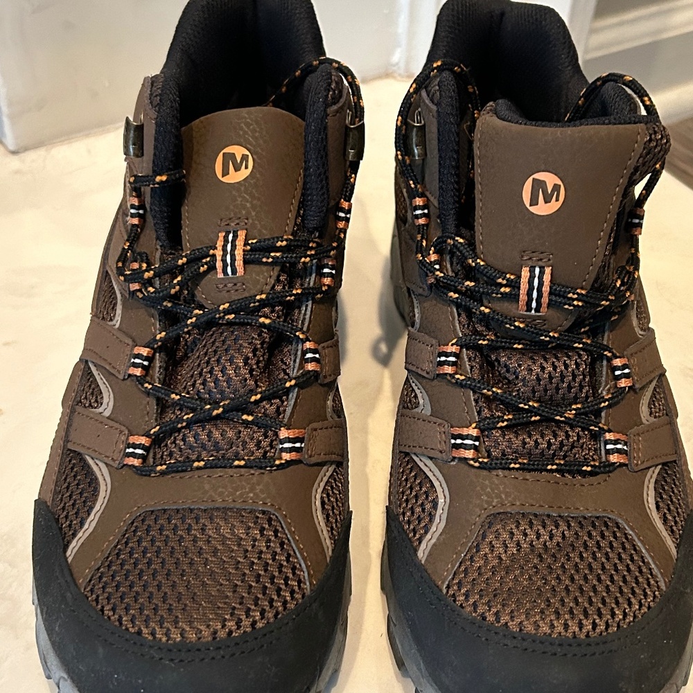 Merrill Men’s Hiking Boots